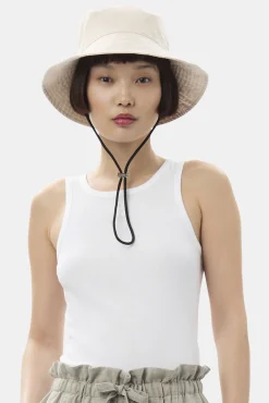 GANNI Hatter<Off-white-bøttehatt Egret